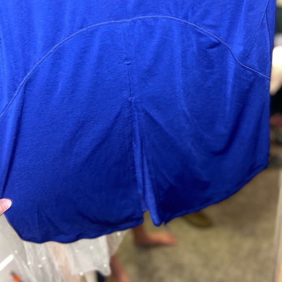 ❤️Lululemon tshirt❤️ - Picture 4 of 6